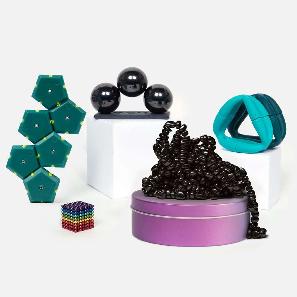 The Magnet Addict - Image 2